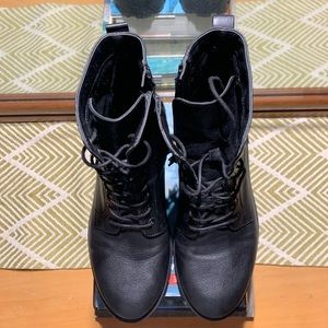 Sam Edelman Black Zip-Up Boots Size 7.5